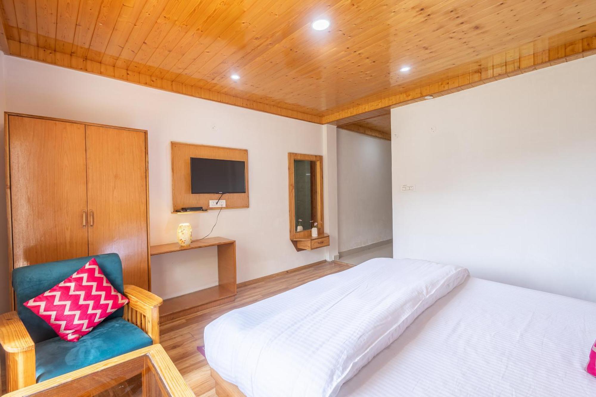 Aroha Residency- A Countryside Resort Manāli Buitenkant foto