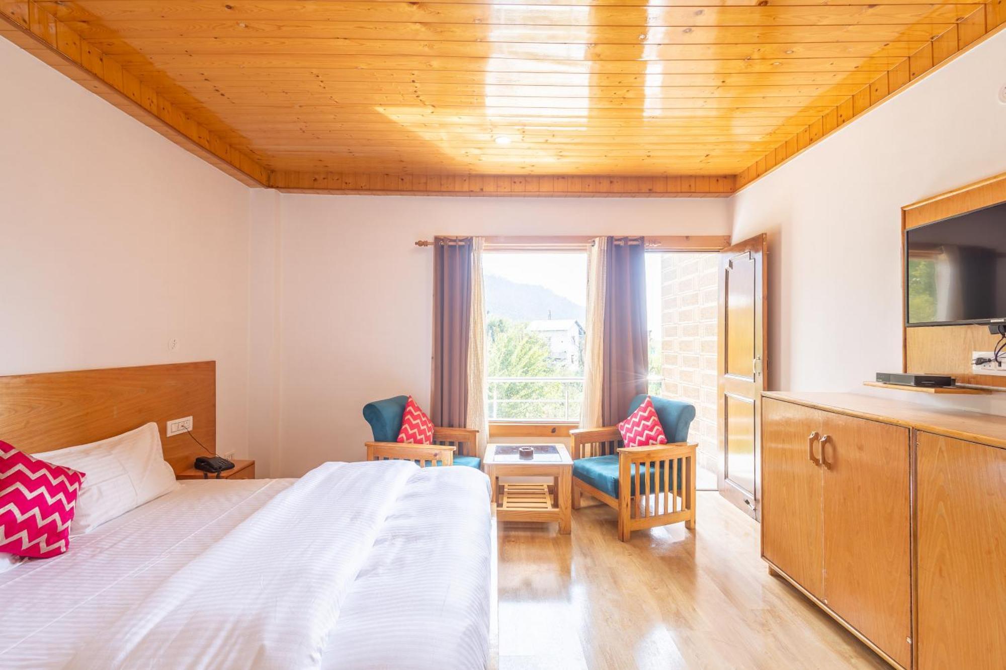 Aroha Residency- A Countryside Resort Manāli Buitenkant foto