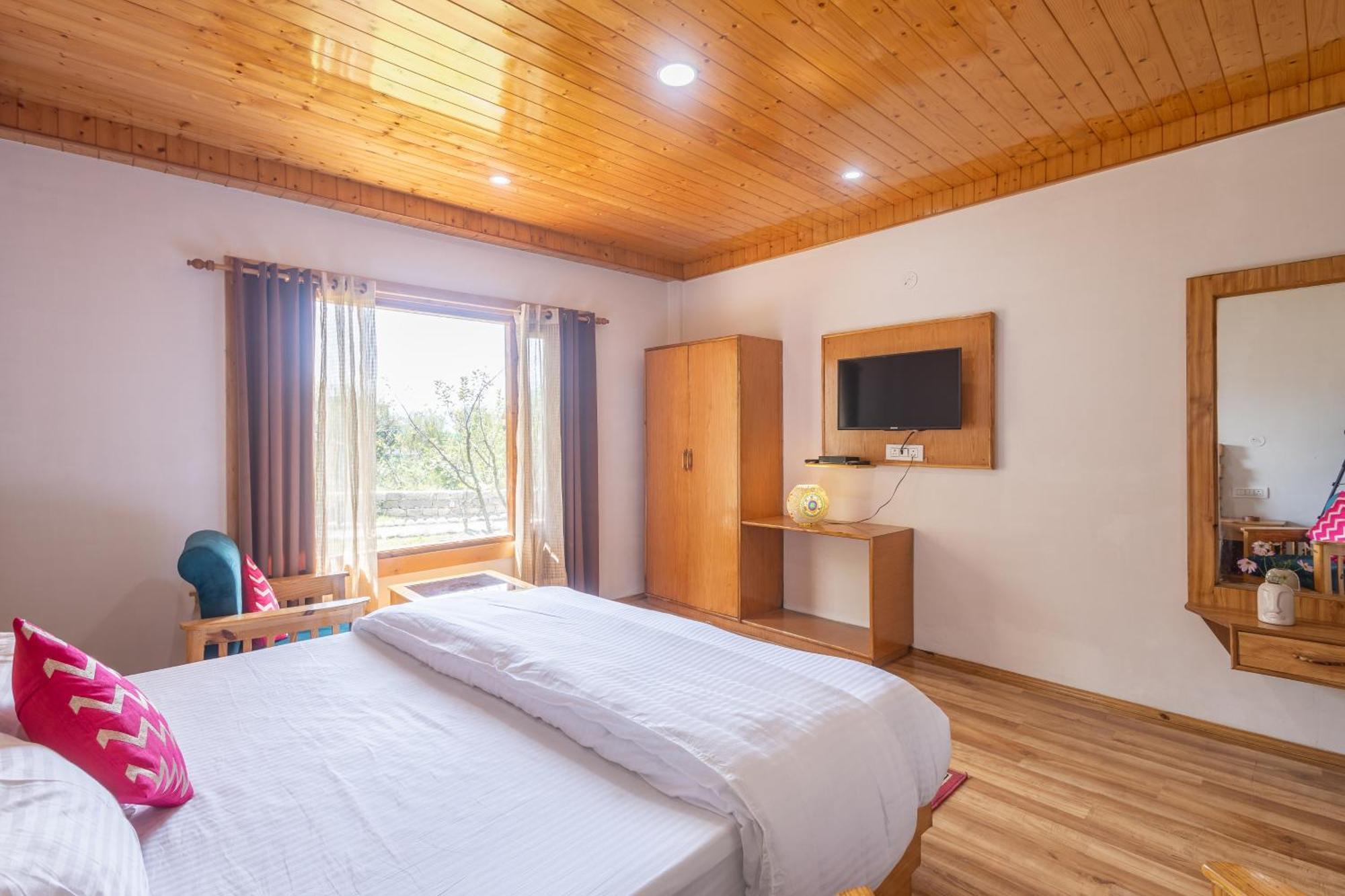 Aroha Residency- A Countryside Resort Manāli Buitenkant foto